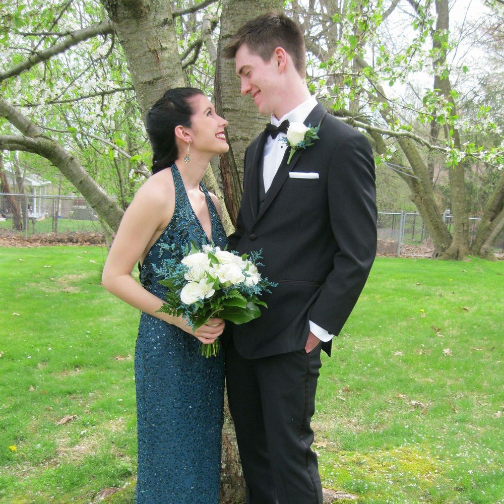 Meet your Posher, Laurel